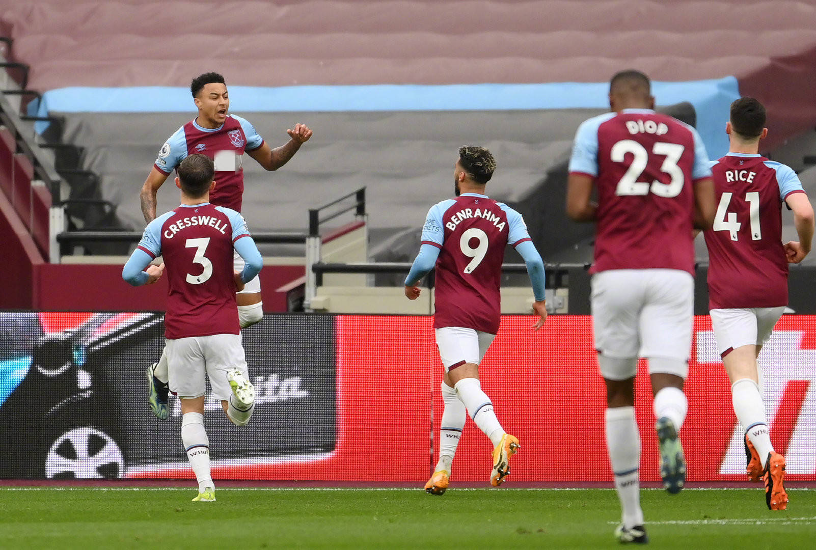 球队中的其 球队中的其